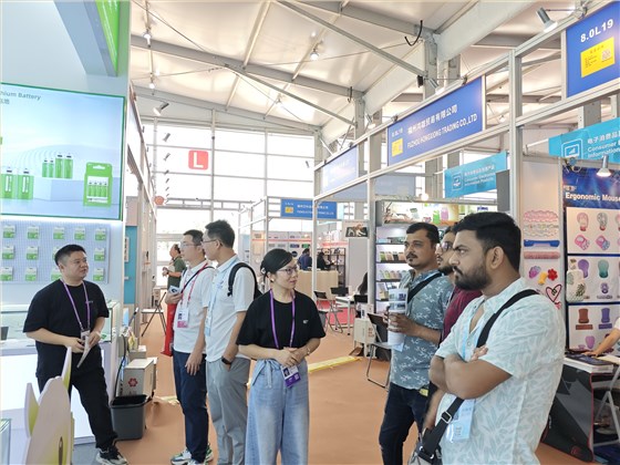 廣交會(huì)上 廣交會(huì)上